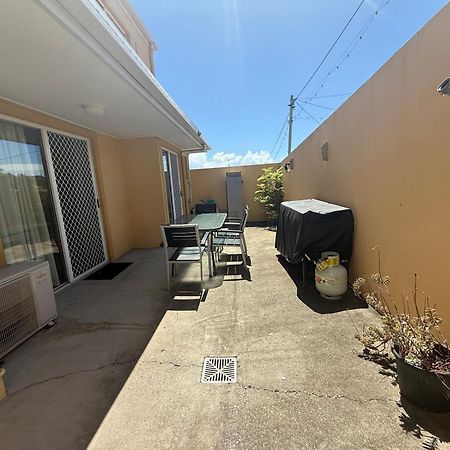 Harbour Sails Motor Inn Gladstone Exterior photo